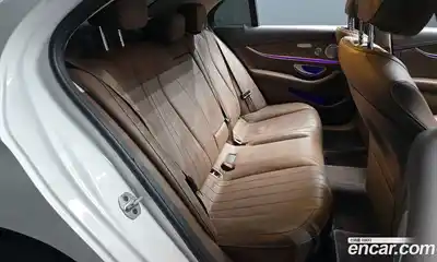 Mercedes-Benz E-Class 2019 2.0 Автомат в Москве № 161799, миниатюра 3