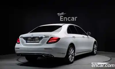 Mercedes-Benz E-Class 2019 2.0 Автомат в Москве № 161799, миниатюра 10