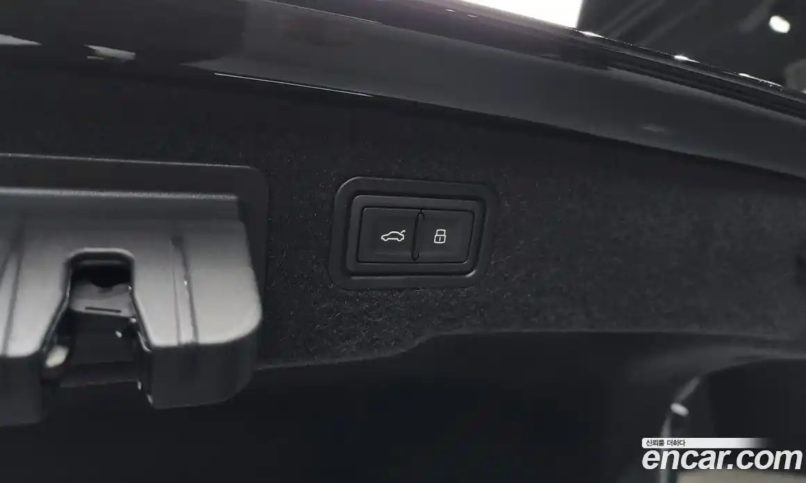 Audi A8 2023 3.0 Автомат в Москве № 162468, фото 9