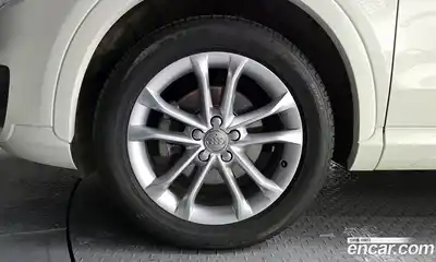 Audi Q3 2014 2.0 Автомат в Москве № 163317, миниатюра 8