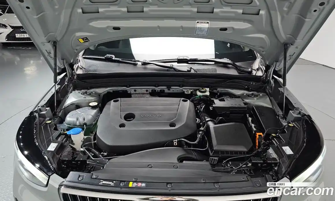 Volvo XC40 2025 2.0 Автомат в Москве № 164144, фото 16