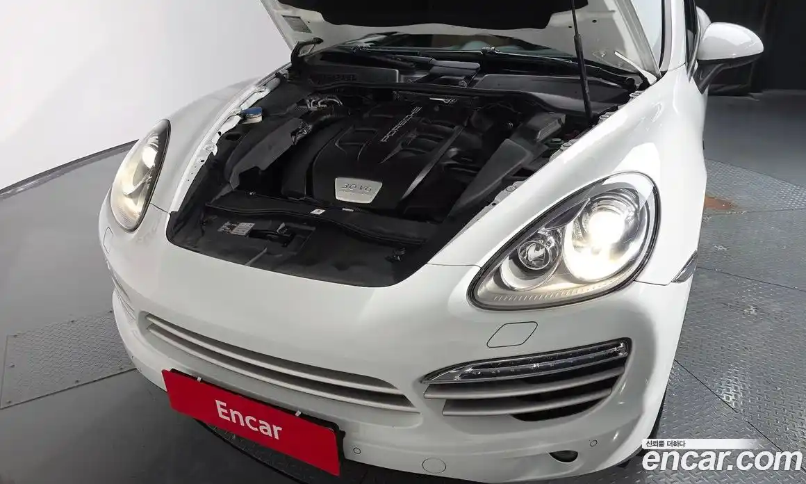 Porsche Cayenne 2014 3.0 Автомат в Москве № 165534, фото 17