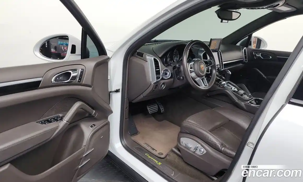 Porsche Cayenne 2017 3.0 Автомат в Москве № 165625, фото 7