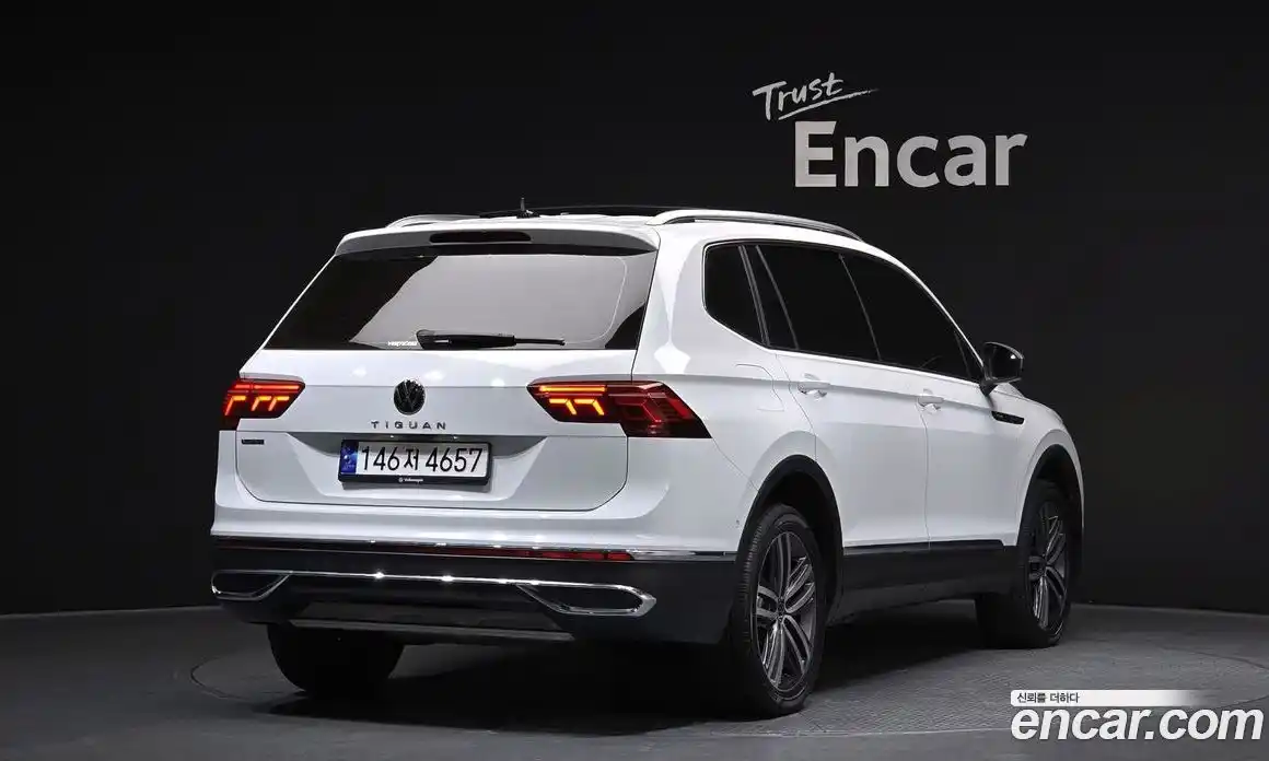 Volkswagen Tiguan 2023 2.0 Автомат в Москве № 168553, фото 12