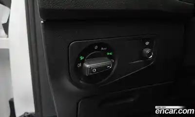 Volkswagen Tiguan 2023 2.0 Автомат в Москве № 168553, миниатюра 8