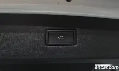 Volkswagen Tiguan 2023 2.0 Автомат в Москве № 168553, миниатюра 9