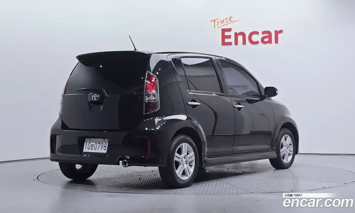 Toyota Passo 2009 1.0 Автомат в Москве № 170317, фото 7