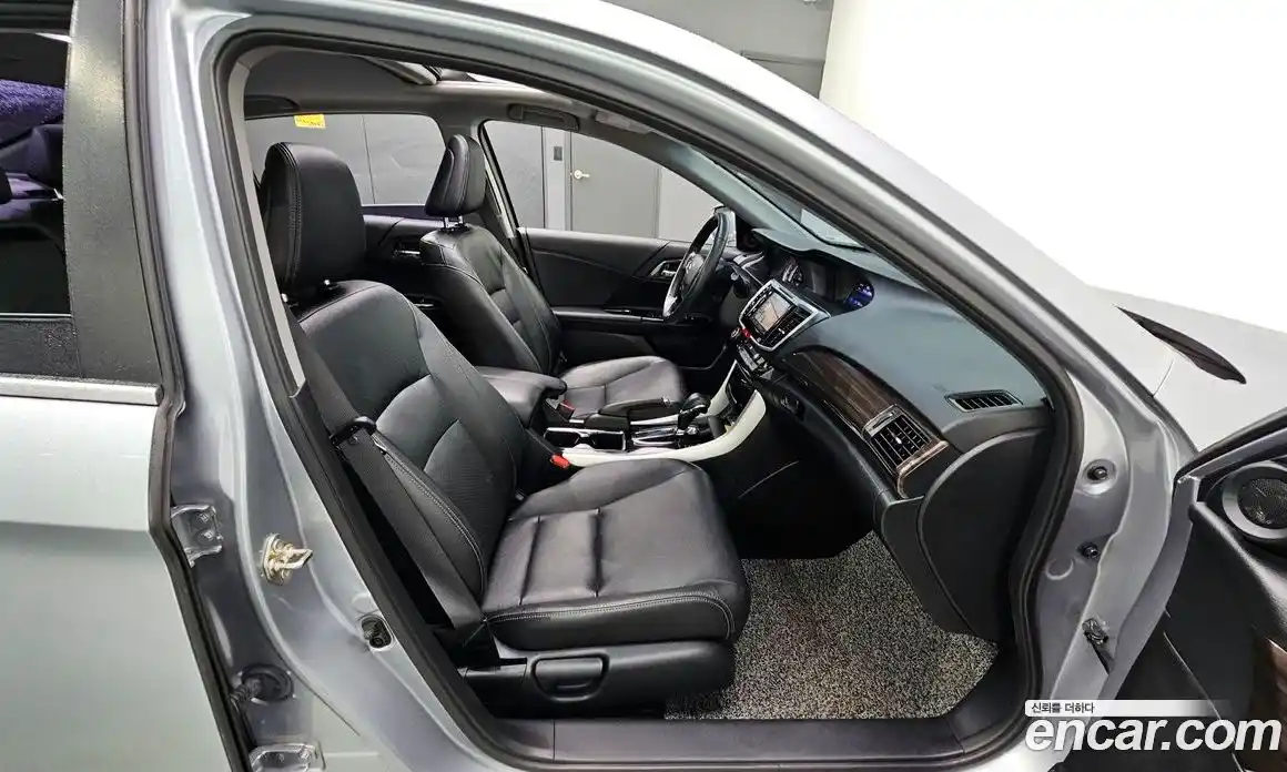 Honda Accord 2017 2.4 Автомат в Москве № 170560, фото 13