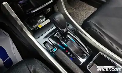 Honda Accord 2017 2.4 Автомат в Москве № 170560, миниатюра 9