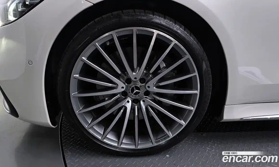 Mercedes-Benz S-Class 2023 3.0 Автомат в Москве № 177820, фото 12