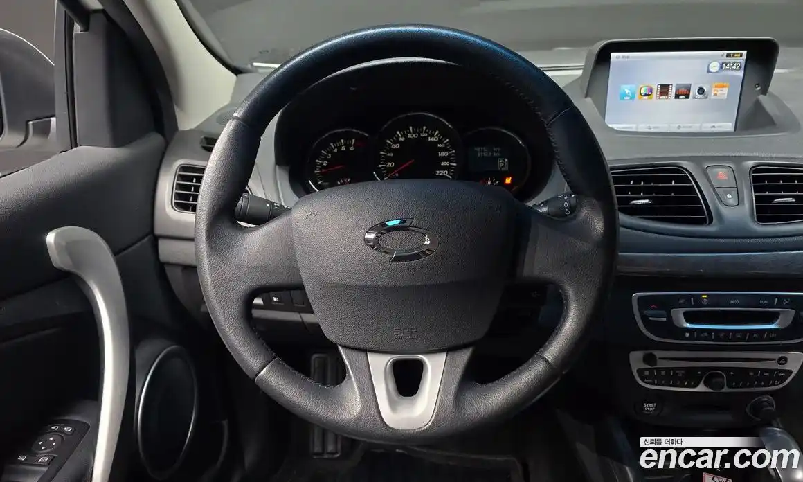 Renault SM3 2012 1.6 Автомат в Москве № 178317, фото 12