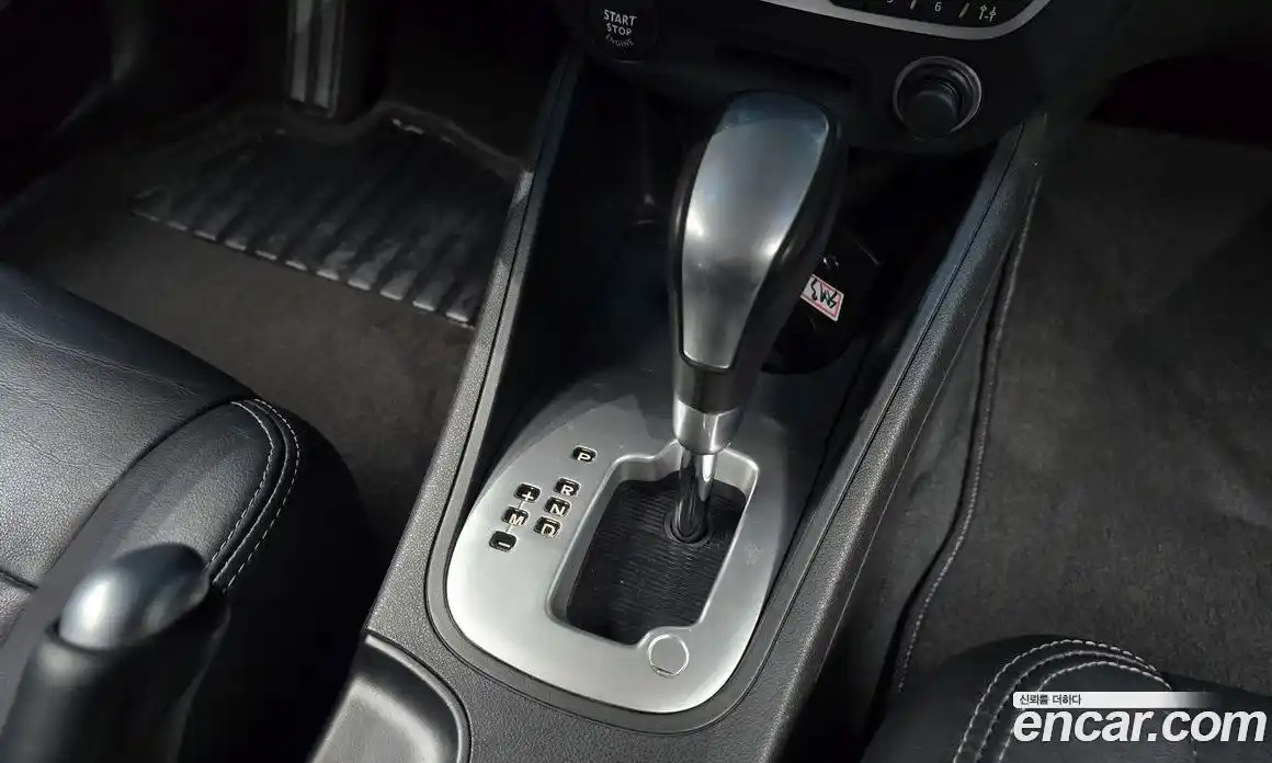 Renault SM3 2012 1.6 Автомат в Москве № 178317, фото 8