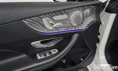 Mercedes-Benz E-Class 2022 3.0 Автомат в Москве № 178438, миниатюра 4