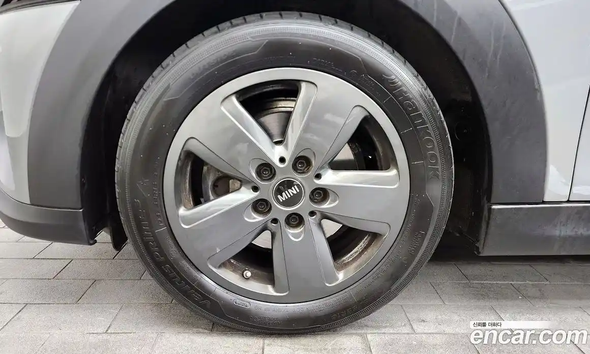 Mini Cooper 2022 1.5 Автомат в Москве № 179277, фото 1