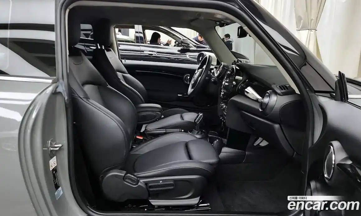 Mini Cooper 2022 1.5 Автомат в Москве № 179277, фото 4