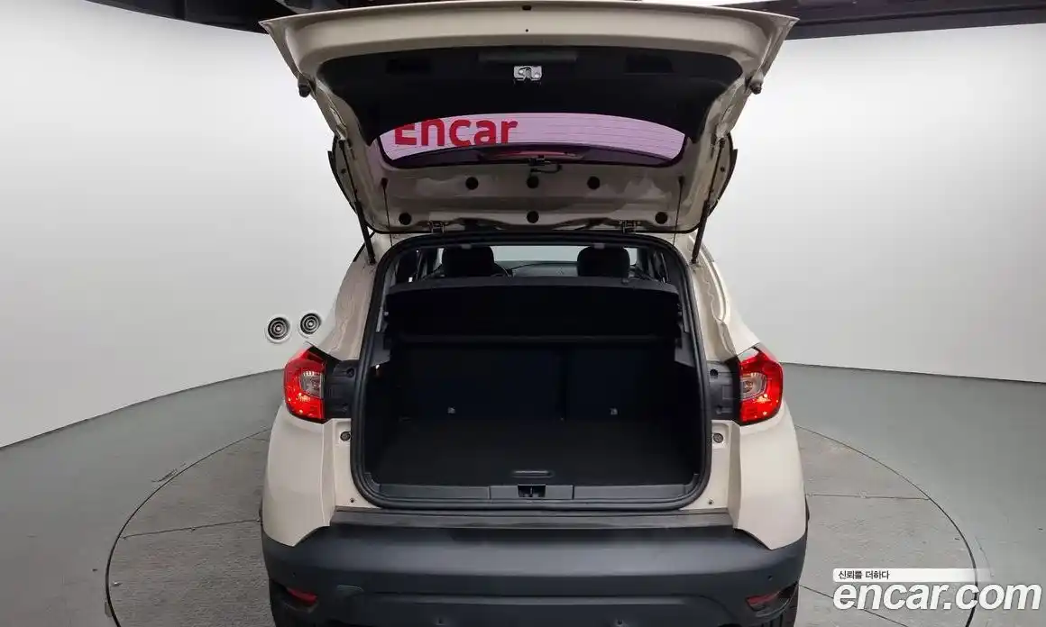 Renault QM3 2014 1.5 Автомат в Москве № 179996, фото 6