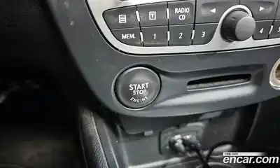 Renault SM3 2011 1.6 Автомат в Москве № 183285, миниатюра 8