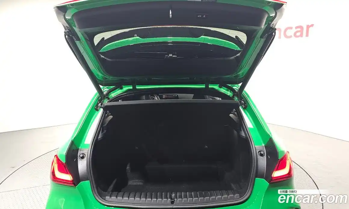 BMW 1-Series 2022 2.0 Автомат в Москве № 188338, фото 3