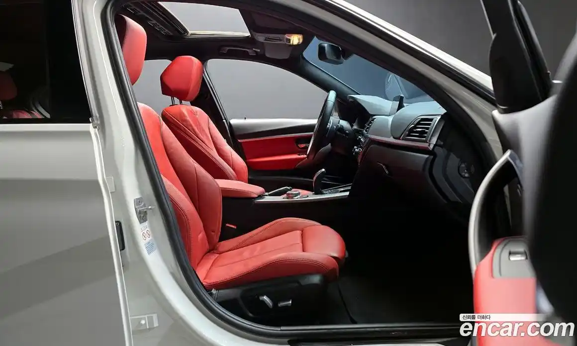 BMW 3-Series 2018 2.0 Автомат в Москве № 191794, фото 17