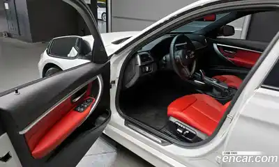 BMW 3-Series 2018 2.0 Автомат в Москве № 191794, миниатюра 9