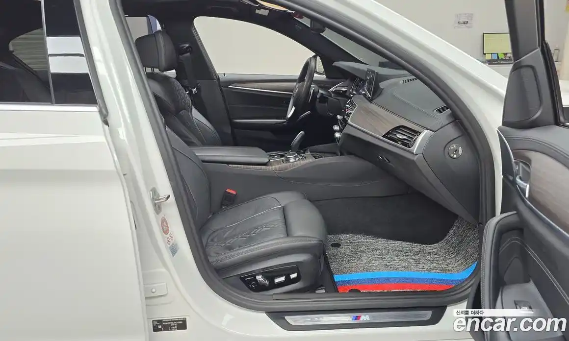 BMW 5-Series 2018 2.0 Автомат в Москве № 192037, фото 9