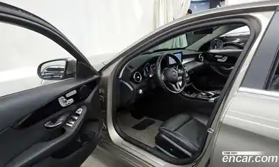 Mercedes-Benz C-Class, 2020