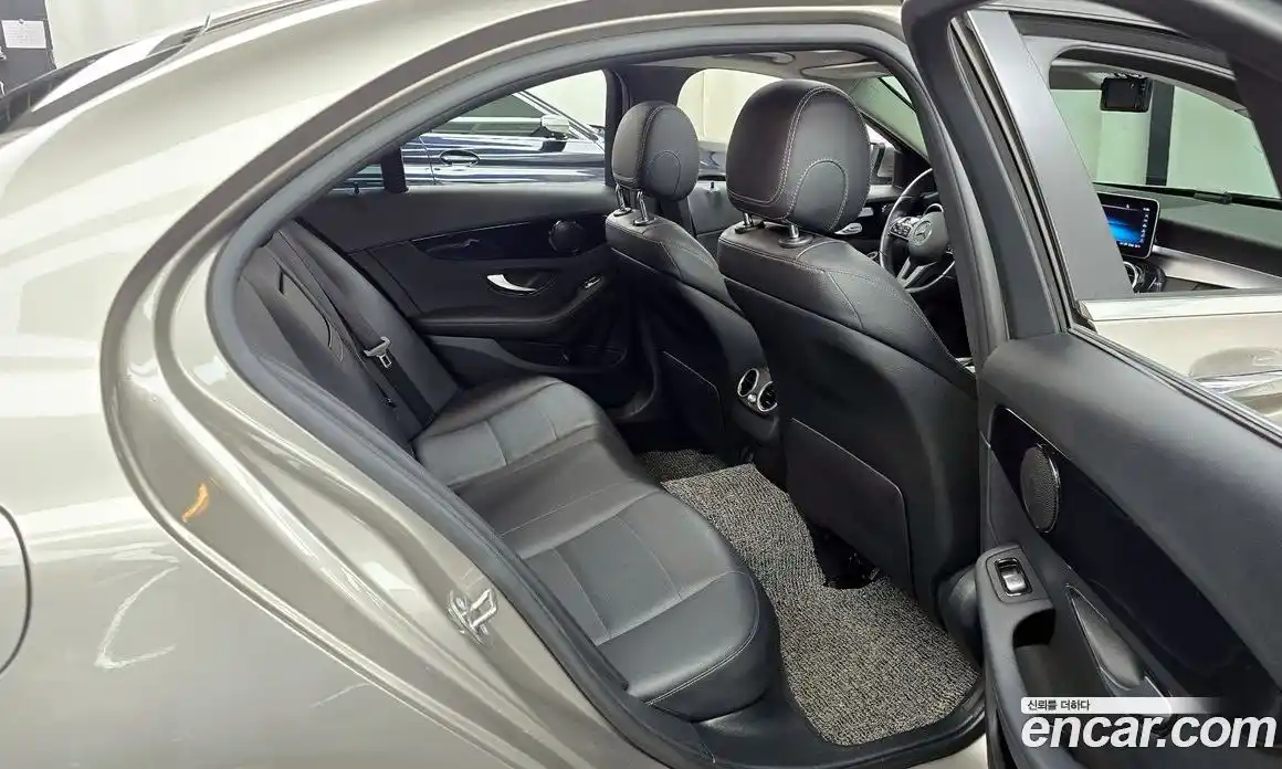 Mercedes-Benz C-Class 2020 2.0 Автомат в Москве № 192430, фото 9