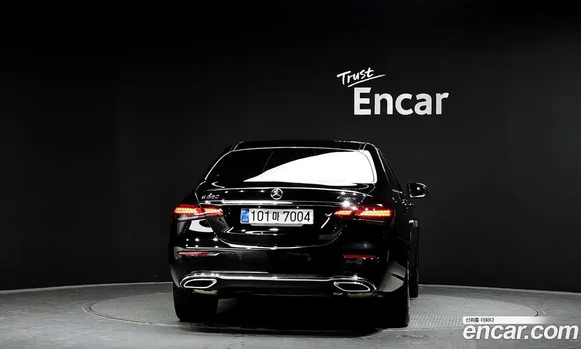 Mercedes-Benz E-Class 2023 2.0 Автомат в Москве № 193880, фото 14