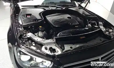 Mercedes-Benz E-Class 2023 2.0 Автомат в Москве № 193880, миниатюра 2