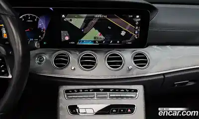 Mercedes-Benz E-Class 2023 2.0 Автомат в Москве № 193880, миниатюра 6