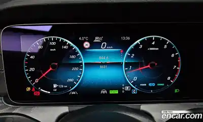 Mercedes-Benz E-Class 2023 2.0 Автомат в Москве № 193880, миниатюра 10