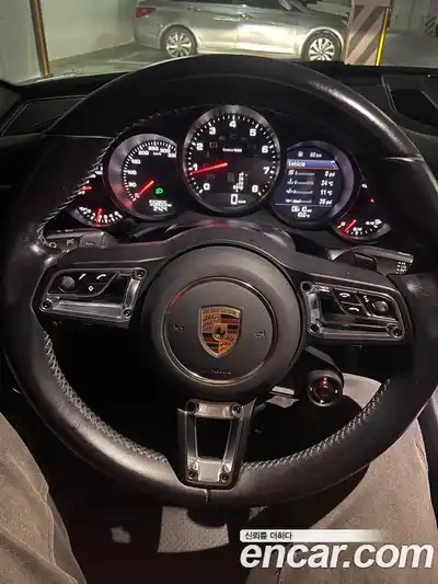Porsche 911, 2017