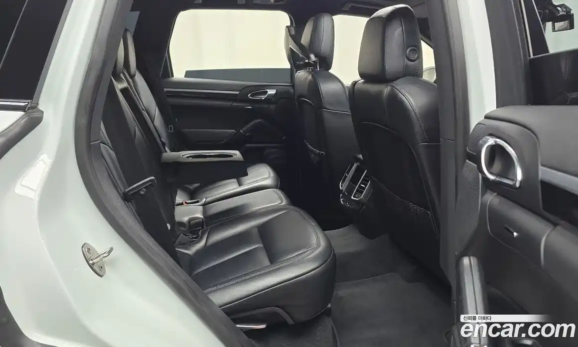 Porsche Cayenne 2017 3.0 Автомат в Москве № 197680, фото 1