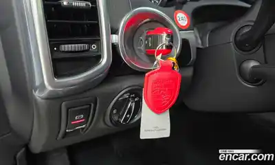 Porsche Cayenne 2017 3.0 Автомат в Москве № 197680, миниатюра 2