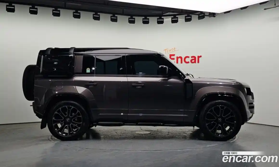 Land Rover Defender 2025 4.4 Автомат в Москве № 198087, фото 18