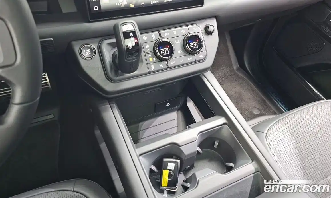 Land Rover Defender 2025 4.4 Автомат в Москве № 198087, фото 19