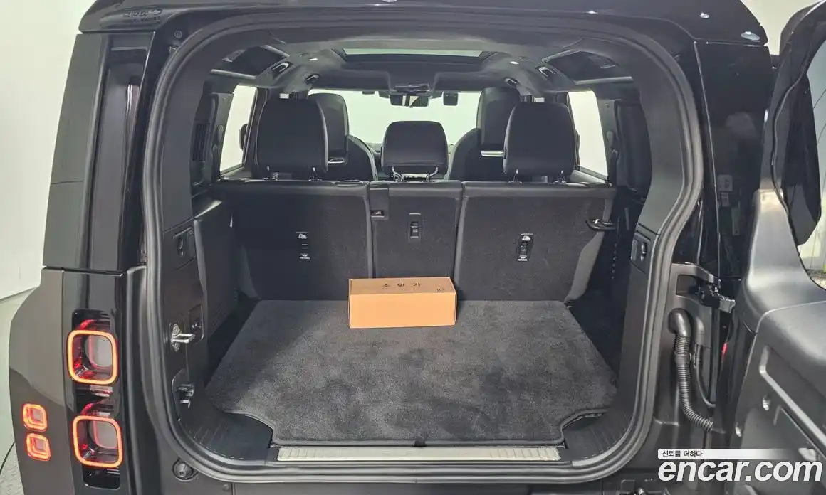 Land Rover Defender 2025 4.4 Автомат в Москве № 198087, фото 20