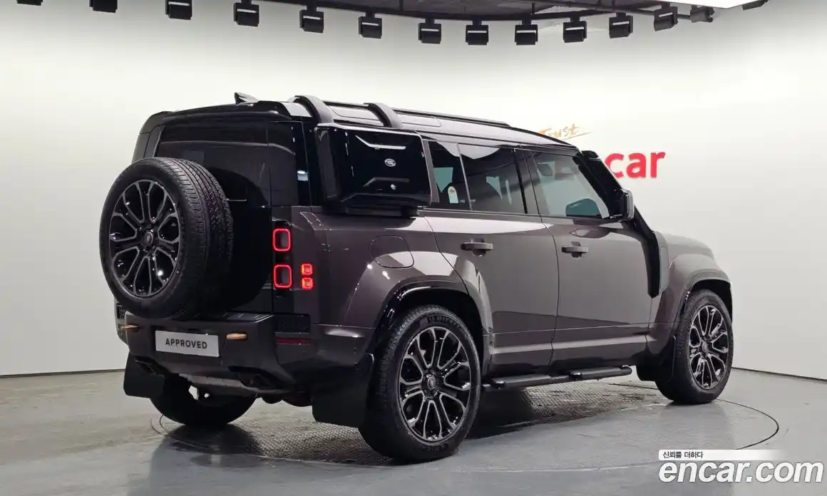 Land Rover Defender 2025 4.4 Автомат в Москве № 198087, фото 4