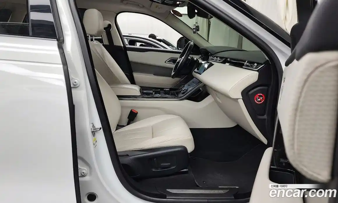 Land Rover Range-Rover Velar 2018 2.0 Автомат в Москве № 198214, фото 6