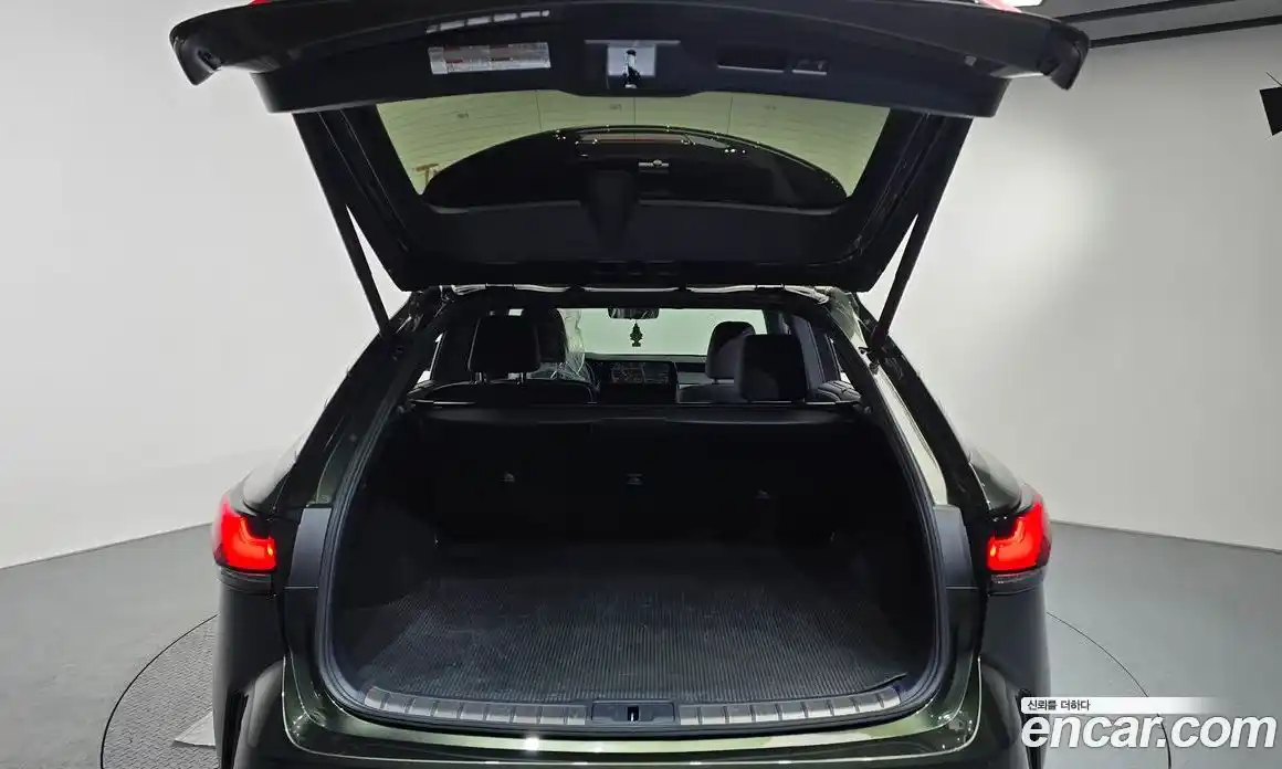 Lexus RX 2024 2.5 Автомат в Москве № 198721, фото 4