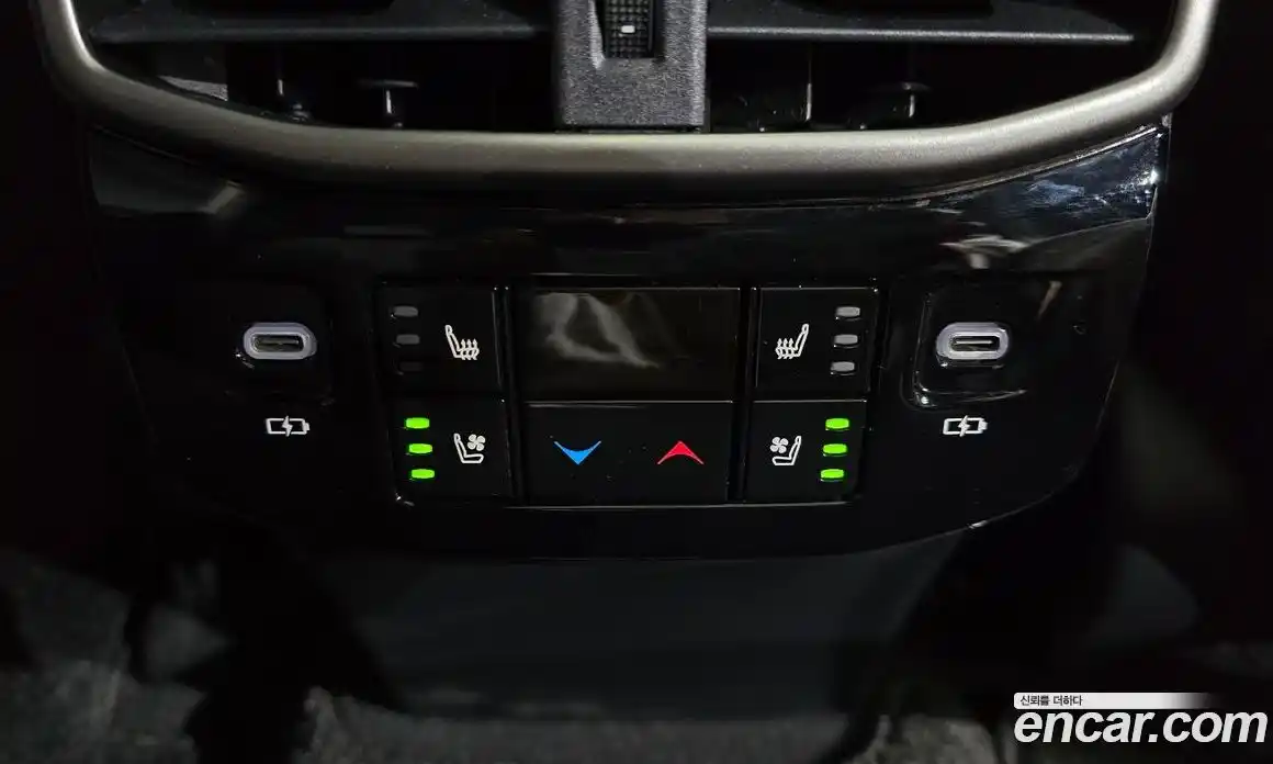 Lexus RX 2024 2.5 Автомат в Москве № 198721, фото 6