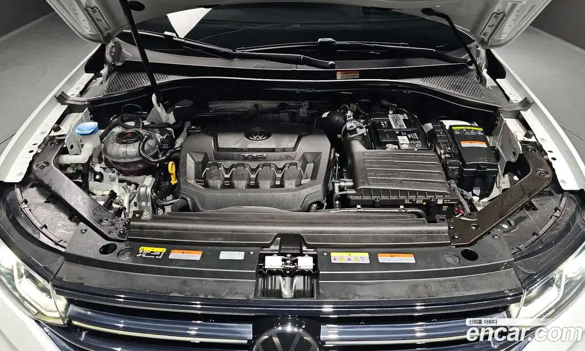 Volkswagen Tiguan 2023 2.0 Автомат в Москве № 198921, фото 14