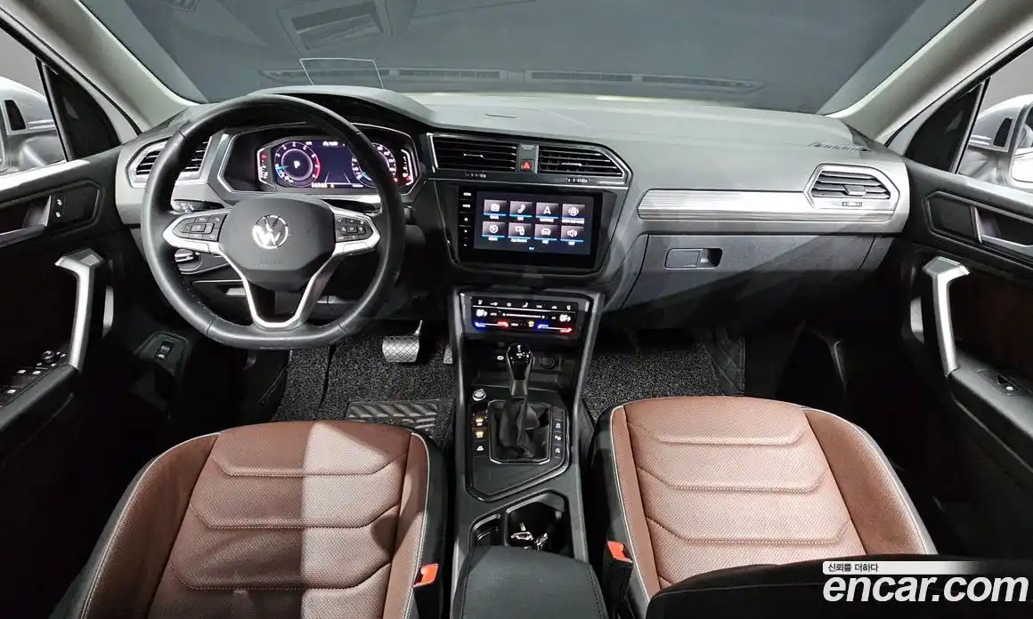 Volkswagen Tiguan 2023 2.0 Автомат в Москве № 198921, фото 20