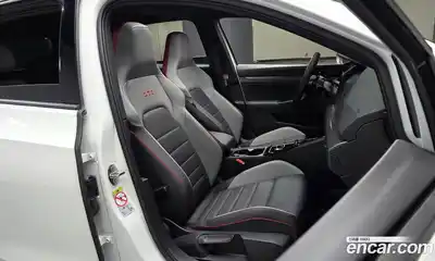 Volkswagen Golf 2024 2.0 Автомат в Москве № 198980, миниатюра 12