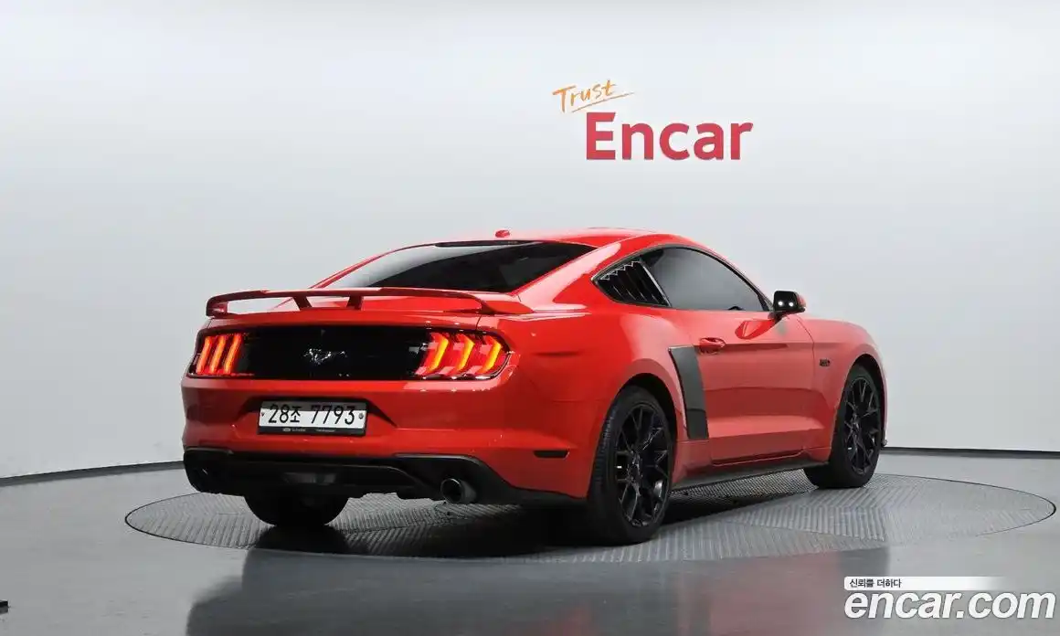 Ford Mustang 2019 2.3 Автомат в Москве № 199815, фото 14