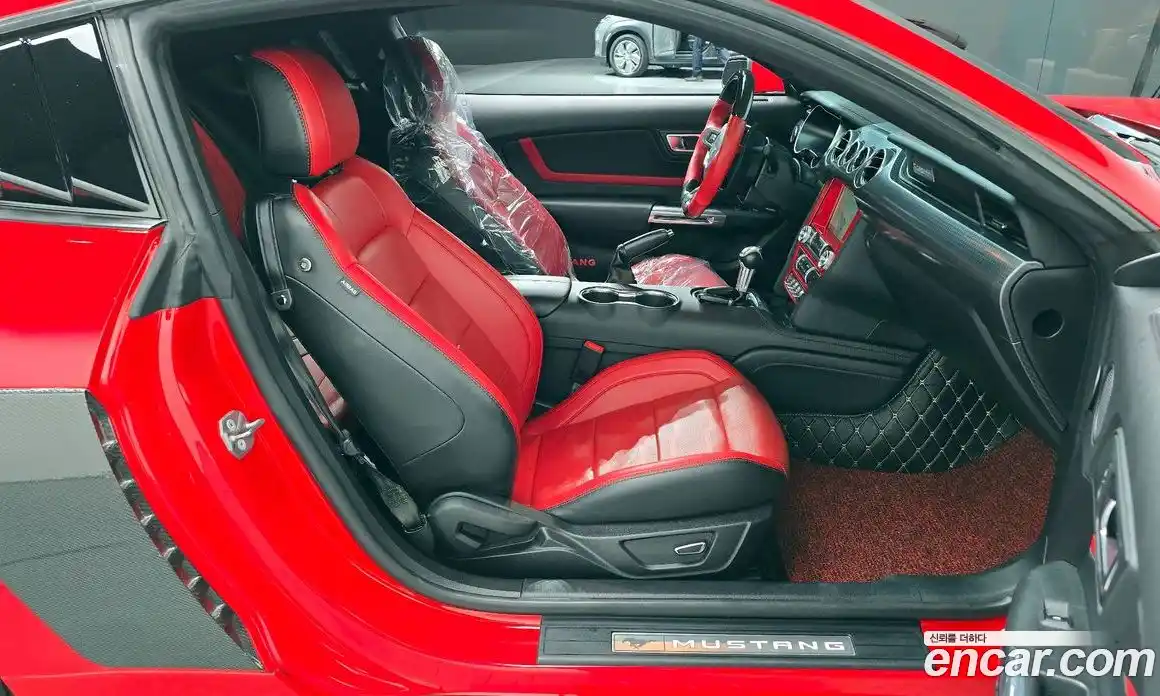 Ford Mustang 2019 2.3 Автомат в Москве № 199815, фото 7