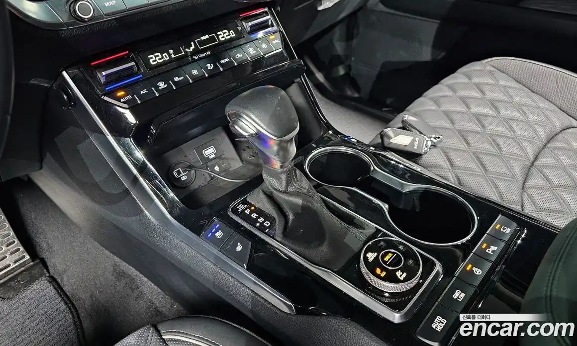 Kia Mohave 2024 3.0 Автомат в Москве № 20594, фото 14