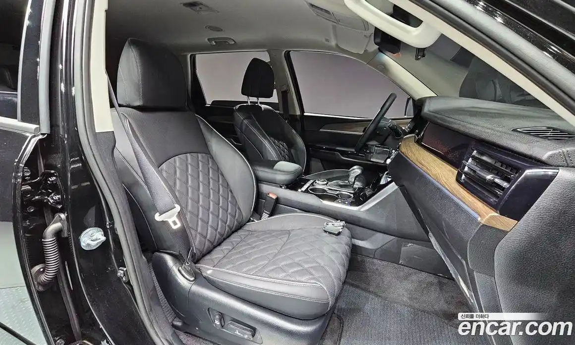 Kia Mohave 2024 3.0 Автомат в Москве № 20594, фото 17