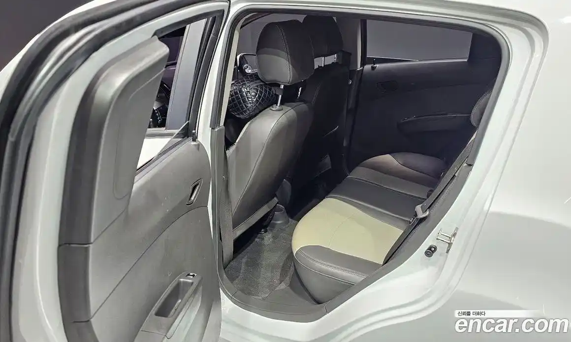 Chevrolet Spark 2014 1.0 Автомат в Москве № 20983, фото 1