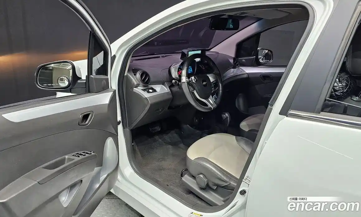 Chevrolet Spark 2014 1.0 Автомат в Москве № 20983, фото 6